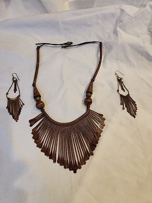 Necklace And Earings Set