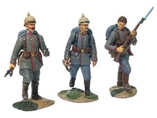 Britains 17655 - German 84th Infanterie Regiment von Manstein Advancing Command