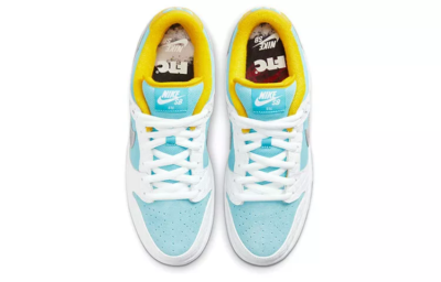 FTC × Nike SB Dunk Low \"White/ Blue\" 27 FTC Nike SB Dunk Low / No Face Bluetile tee - YouTube