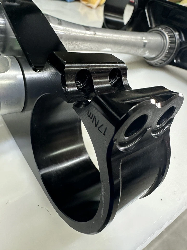 KTM 450 SX-F 2022 triple abrazadera OEM negro triple árbol Husqvarna SX XC SXF XCF Foto 3 de 4