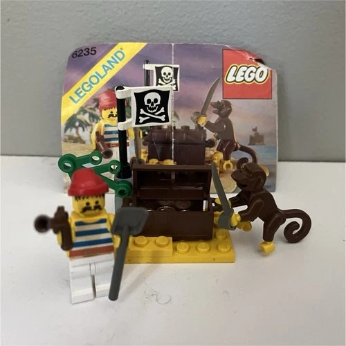 LEGO Buried Treasure Pirates 6235 Complete Set Pirate Monkey 20 Pieces 6+