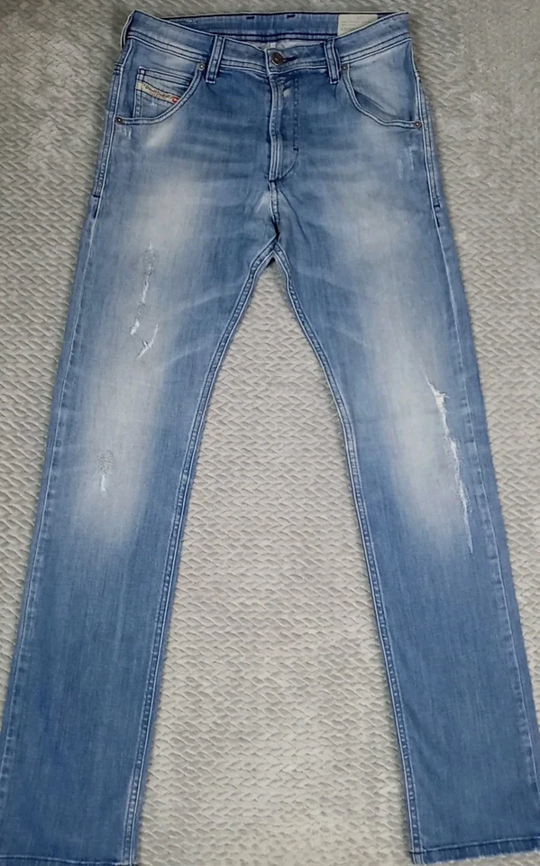Pantalones de mezclilla azul envejecido DIESEL para niños talla 12Y rectos 28x31 Foto 2 de 4
