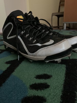 swingman baseball cleats