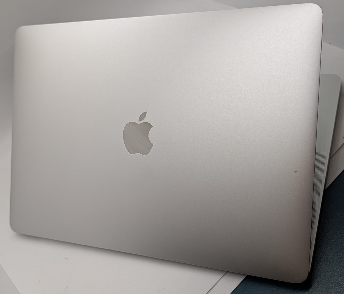 VIDEO NICE 2018 Apple MacBook Pro 13