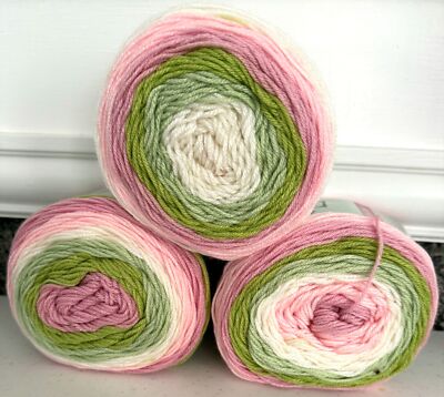 Lof of 3 Cakes PREMIER DK COLORS Yarn Anti Pilling #3 DK Light Acrylic Assorted