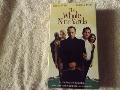 VHS The Whole Nine Yards Bruce Willis Matthew Perry 99 Minutes Rated R  Comedy