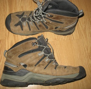 keen high top boots
