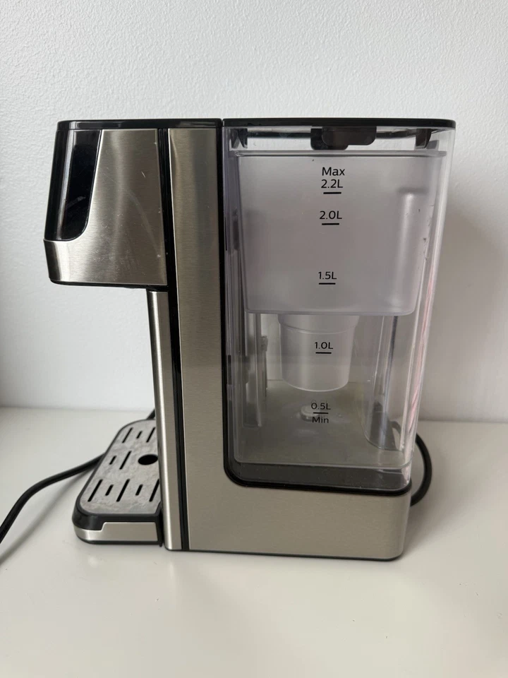 Philips Estación de Filtración de Agua de Calefacción Instantánea USADA y 4 Cartuchos de Filtro NUEVO Foto 2 de 4