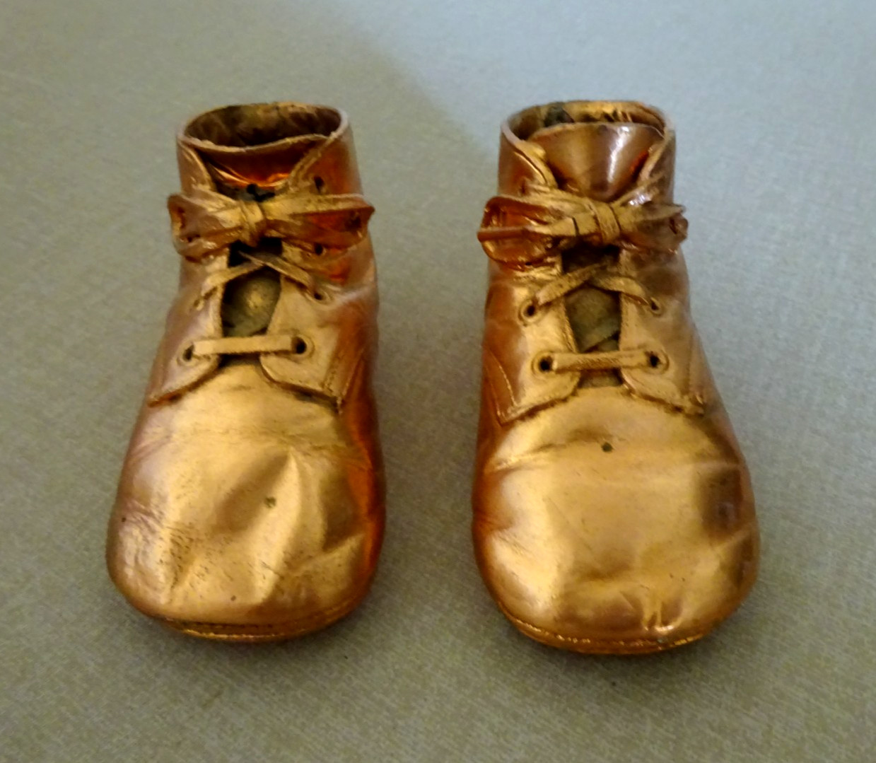VINTAGE DIPPED COPPER BRONZE BABY SHOES