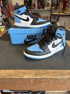 Size 13 Jordan 1 Retro OG High UNC Toe w/BOX torn corners