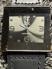 Vintage Q Q mans Watch, Quartz, Black Dial, Runs