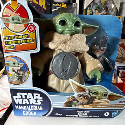 Hasbro Star Wars Mandalorian Grogu & Monkey-Lizard Figure Set w/ Sounds