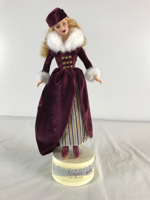 2000 Mattel Victorian Ice Skater Music Barbie Doll Avon Special Edition 12"