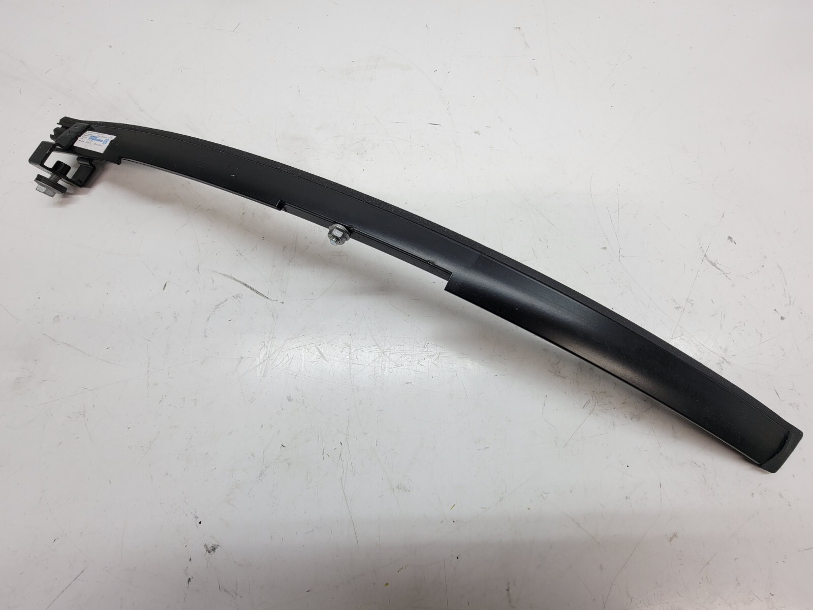 LAMBORGHINI AVENTADOR PASSENGER RIGHT SIDE DOOR WINDOW GUIDE OEm 470837404F