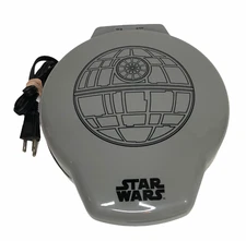 Star Wars Death Star Waffle Maker Think Geek HUIK SW2 Gray Mint