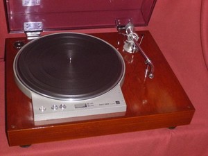 Victor JVC JL-B44 manueller Plattenspieler Holzsockel hervorragende Funktion ...