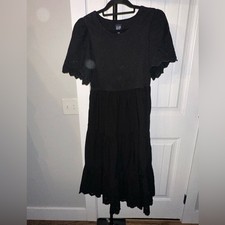 GAP Size Medium Black Eyelet Midi Dress