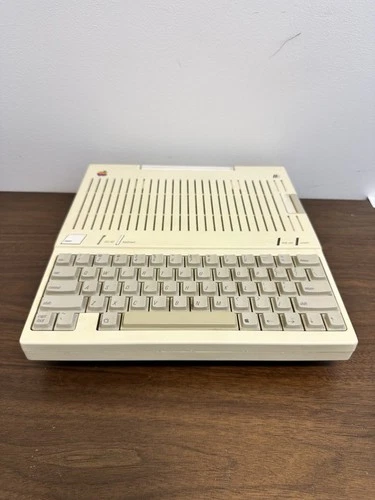 Vintage Apple IIc Computer A2S4000 Plus Disk A2M4050 Power Supply A2M4017 As-Is