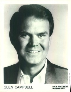 Press Photo: GLEN CAMPBELL 8x10 B&W 1988