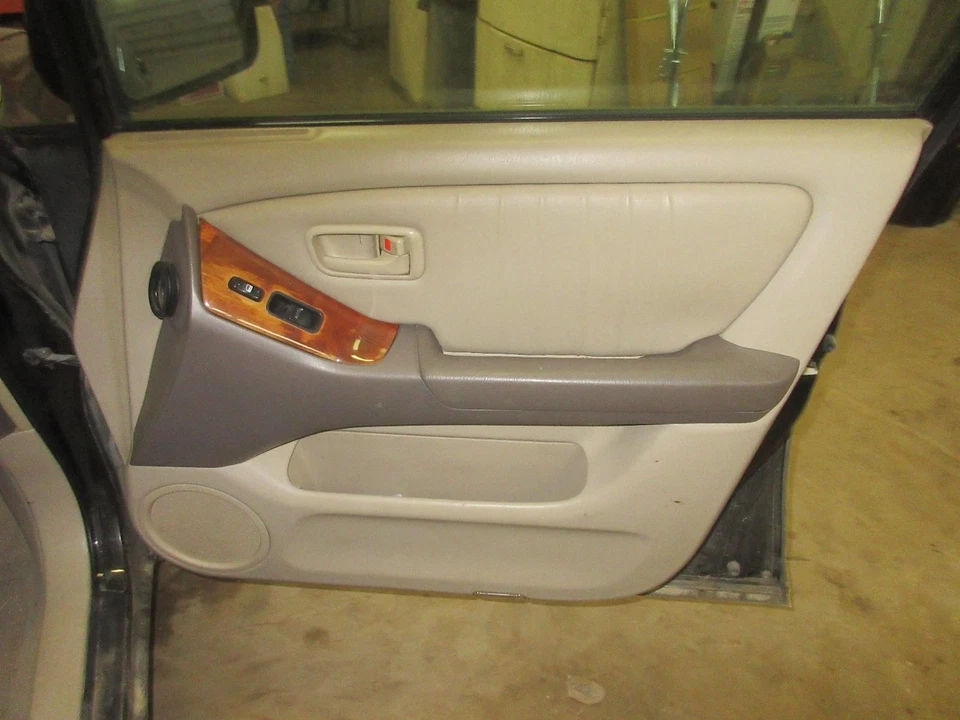 Used Rear Right Door Assembly Rear Side fits: 2000 Lexus RX300 Rear Right Grade Foto 3 de 4