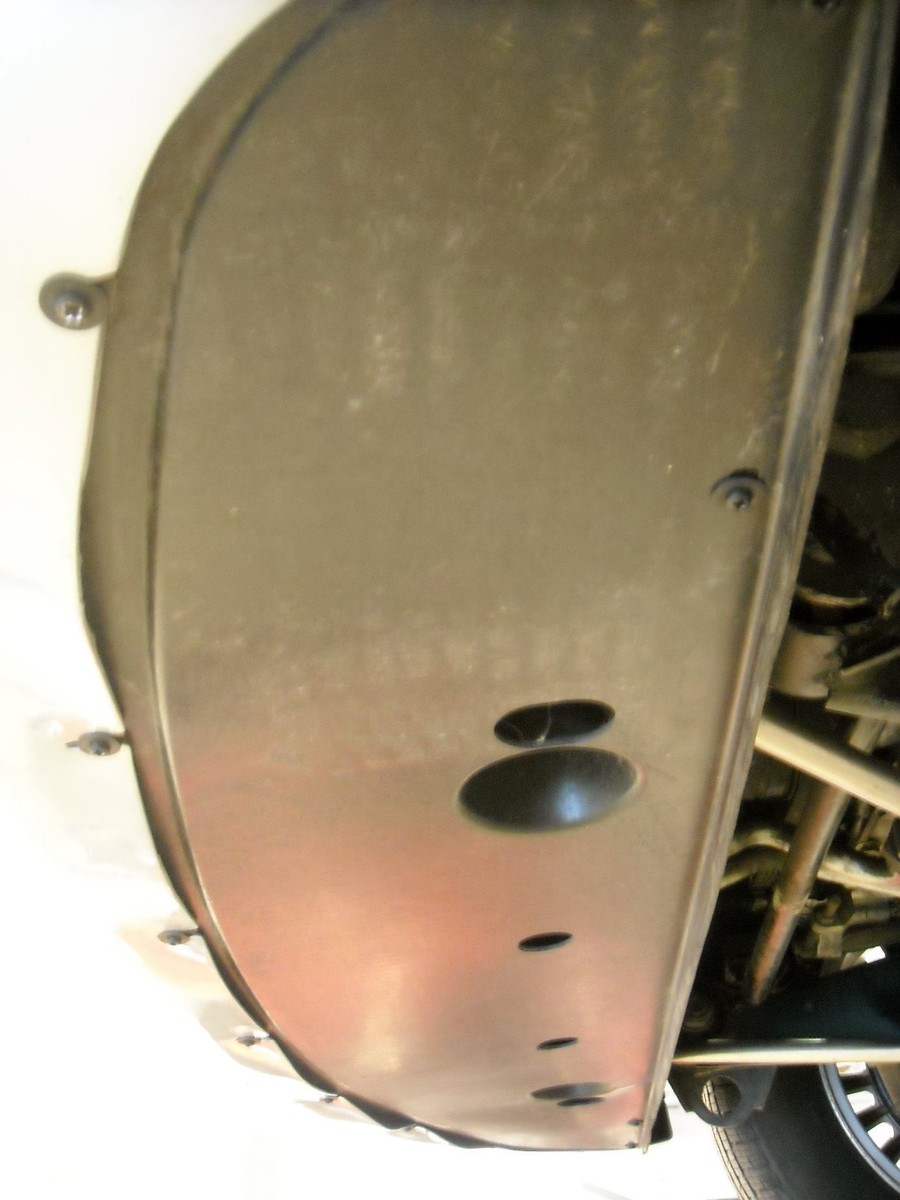 BEC14385 - New UNDERTRAY for all 1995 Jaguar XJS 4.0 + 6.0