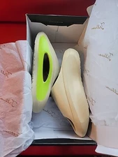 Trillium Palmer Slide Water Shoes /shower Shoes Size 8 New NIB Comfortable 