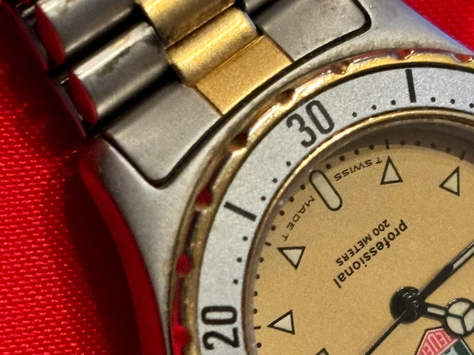 Tag Heuer Professional200 M 974.015-2 Swiss Quartz Vintage ’85 30 mm Gold Silver - Image 3 of 4