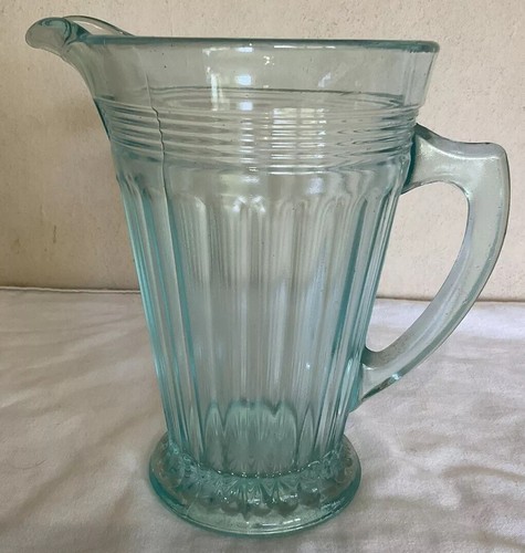 Collectable Vintage large Turquoise Glass Jug Pitcher (approx. 19.5cm Tall) - 第 1/15 張圖片
