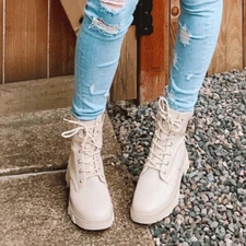  Dr Scholls Headstart Round Toe Block Heel Combat Boots Sz 6   $250  #78