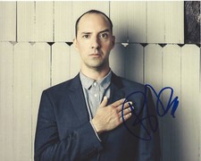 TONY HALE SIGNED AUTHENTIC 'VEEP' 8X10 PHOTO B TV ACTOR ARRESTED DEVELOPMENT COA