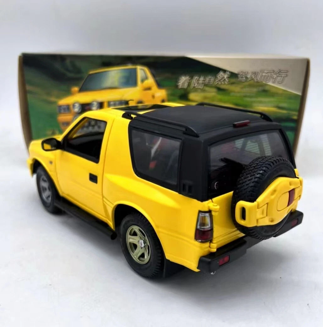 1/18 ISUZU Rodeo Amigo / 2009 China LUFENG X9 SUV Dealer
