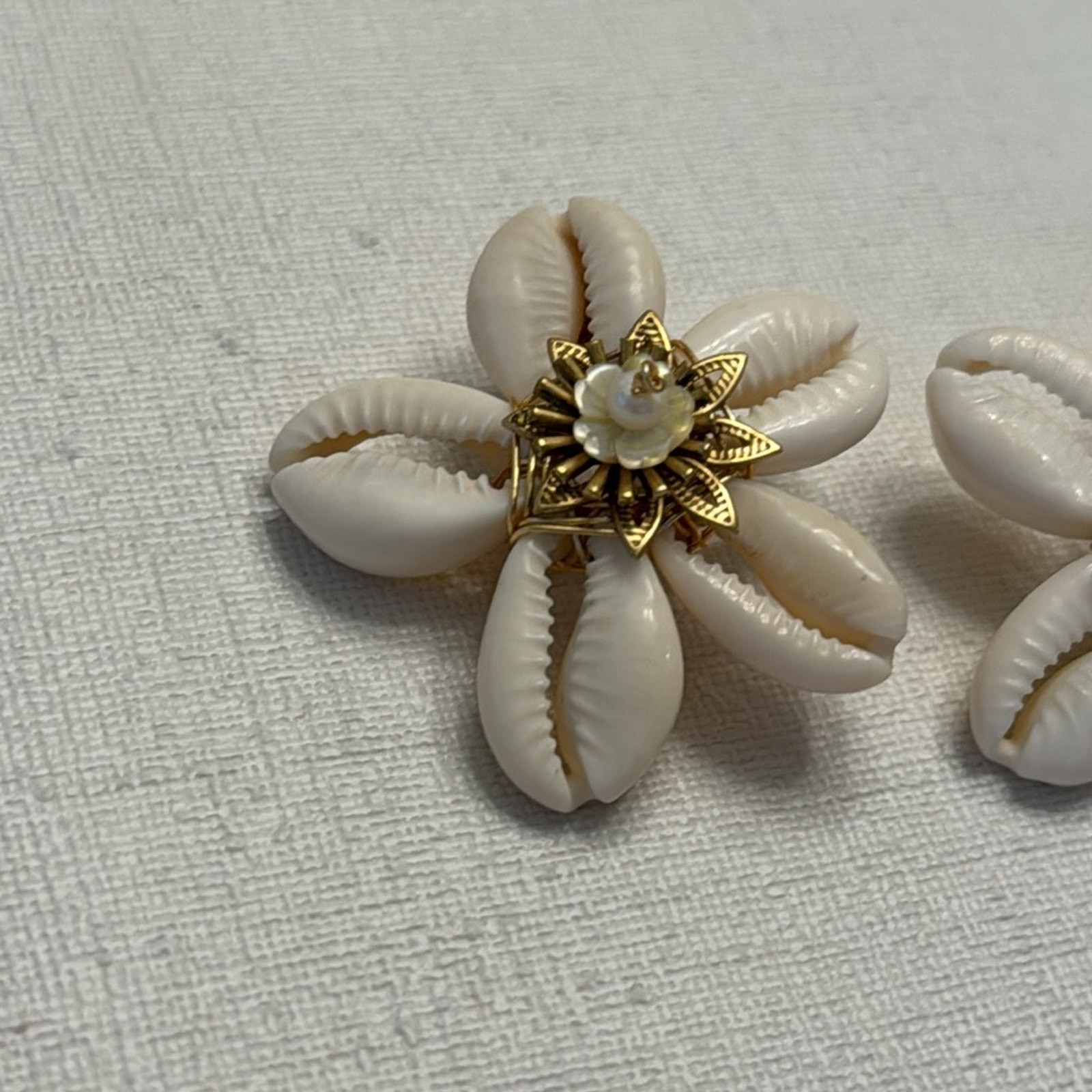 Shell Earrings - image 4