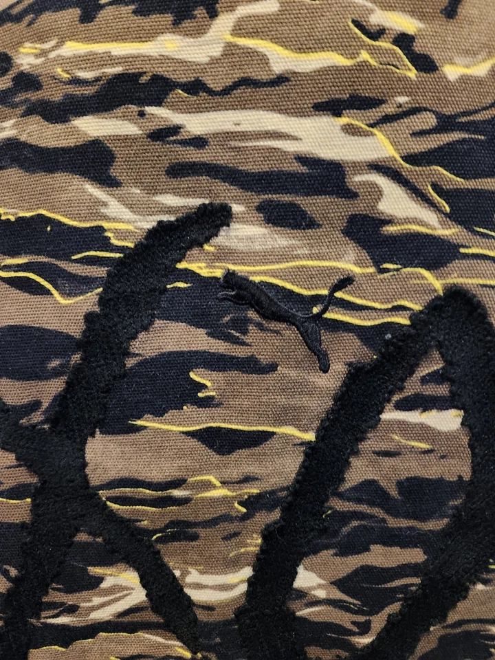 The Weeknd XO camo bomber jacket #TheWeeknd I think size is Medium to Large - Image 4 of 4
