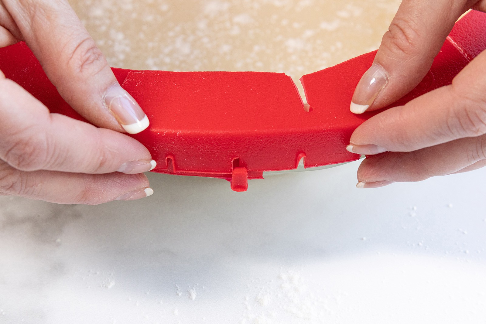 Talisman Designs Silicone Adjustable Pie Shield, 8 to 11.5 inches, Red