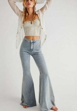 We The Free Light Wash Flare Jeans Size 30 NWOT