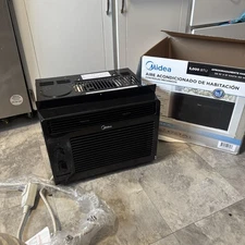 Midea MAW05R1WBL Window Air Conditioner Black