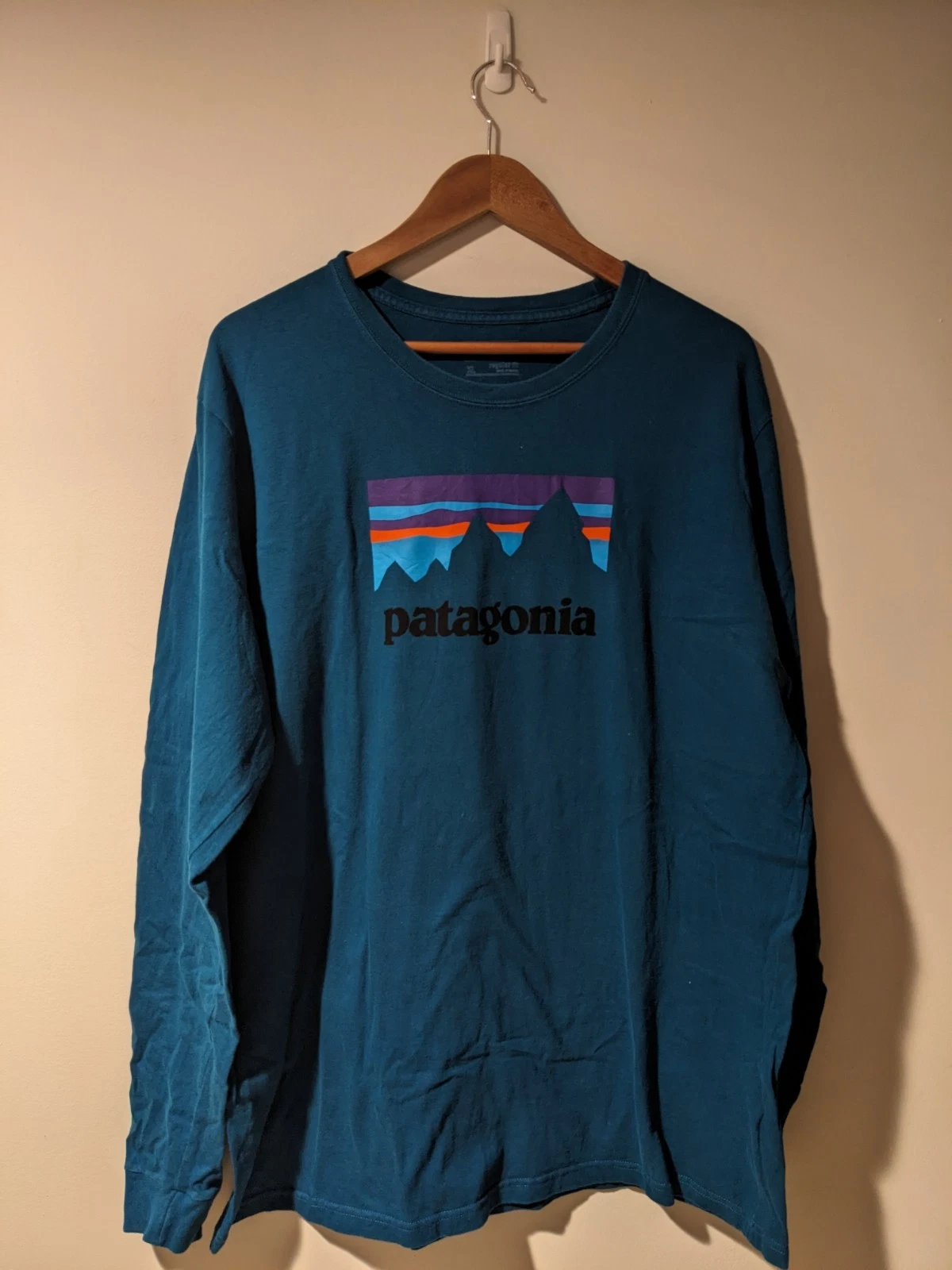 Patagonia Logo Regular Fit Blue X-Large Long-Sleeve T-Shirt