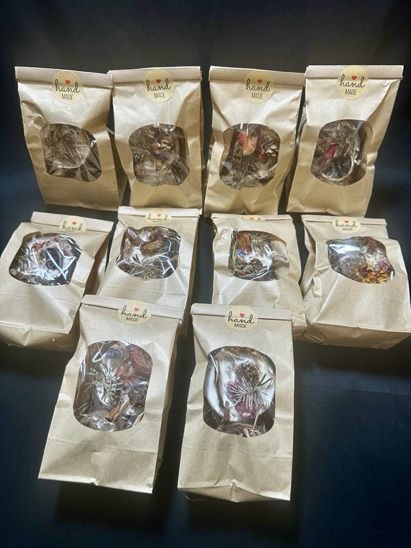 Lot Of 10 (2 Pks) Handmade Wax Fire Starters New! Gift Sets. Great For Resellers