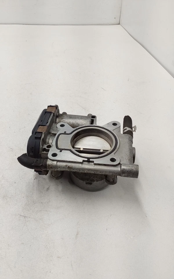 2003-2005 Mazda 3 conjunto de corpo do acelerador / 3M4G-AG fabricante de equipamento original - Imagem 4 de 4