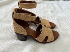 Womens Natural Raffia Open Toe Ankle Strap Block Heeled Sandals 7.5