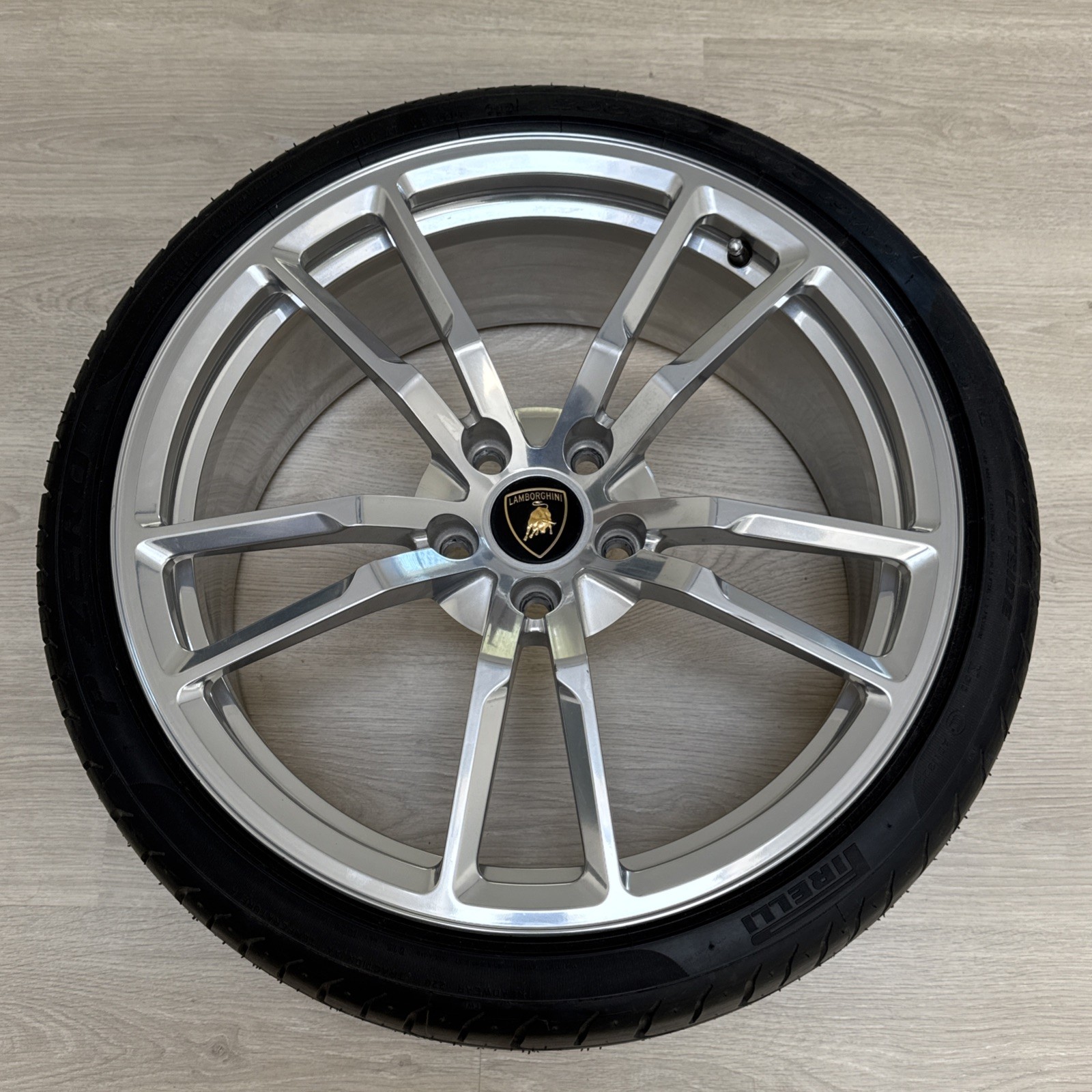 Lamborghini Gallardo 19x8.5 400601017DJ Scorpius Front Wheel OEM New 