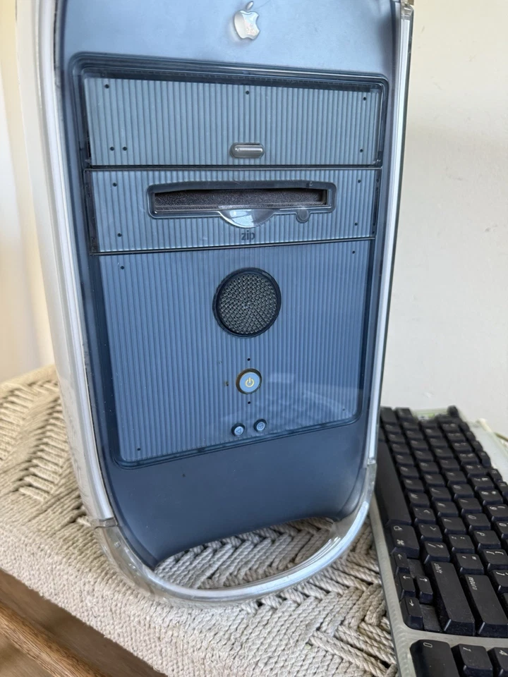 🍊Vintage 1999 Apple Power Mac G4 Desktop Computer Blue & Silver M5183 POWERS ON - Image 2 of 4