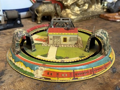 Vintage Marx Honeymoon Express Tin Windup Toy Train Locomotive Works 1930's