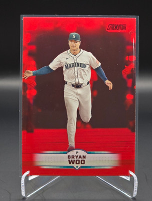 2025 Topps Stadium Club Baseball Bryan Woo Seattle Mariners #197 Red Parallel