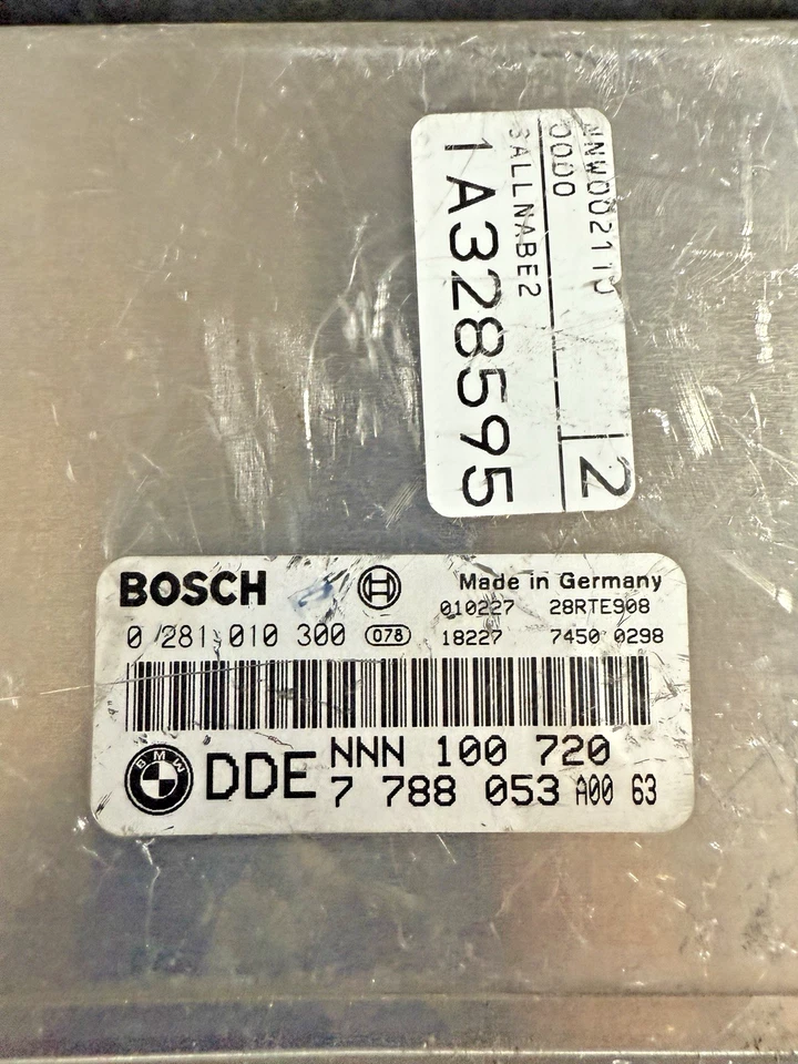 CALCULATEUR MOTEUR LAND ROVER FREELANDER 2.0L 0281010300 DDE7788053 A DECODER - Immagine 2 di 4