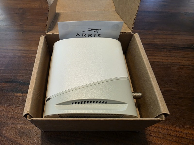 ARRIS SURFboard S33v2 DOCSIS 3.1 Gigabit Cable Modem S33 V2 2.5Gbps Boxed