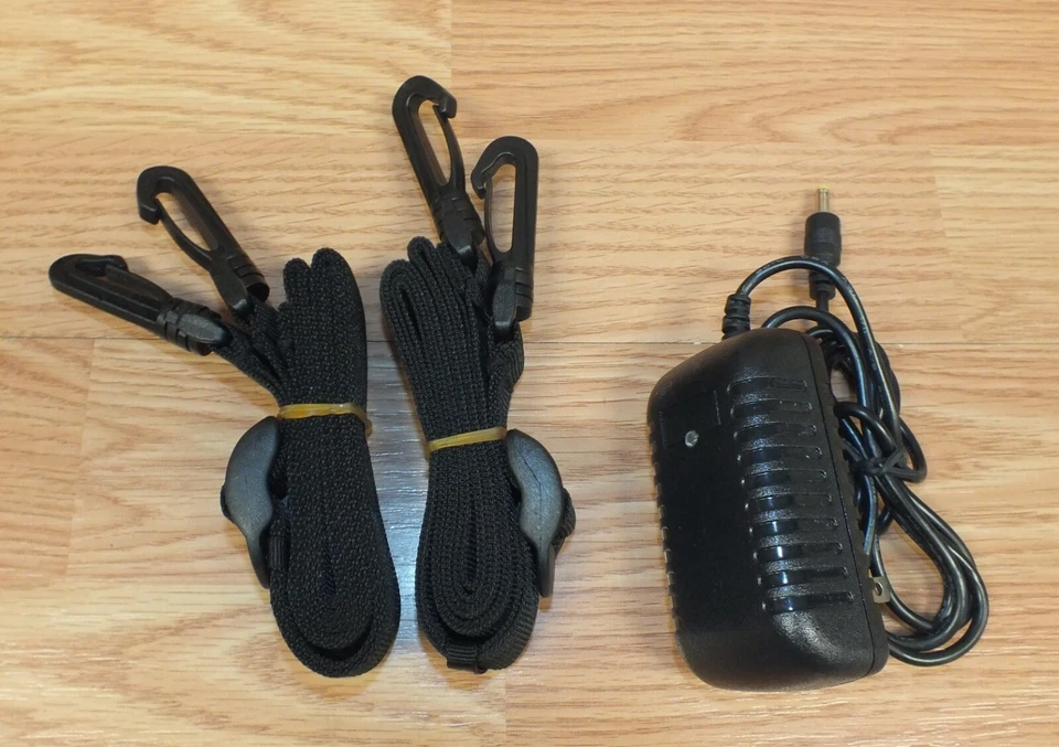 Durabrand (DUR-1500) 5 英寸 TFT 显示器便携式 DVD 播放器 带遥控器套装 — 第 2/4 张图片