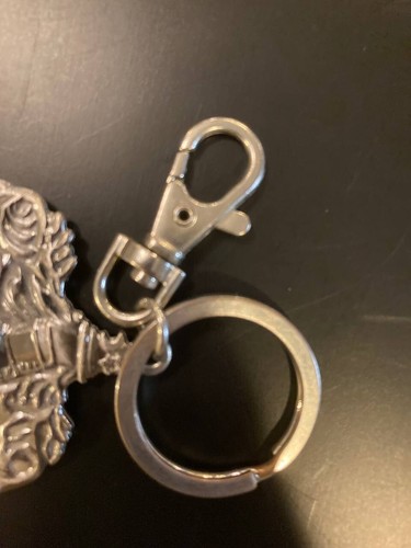 Harry Potter – Hogwart's Gryffindor House Crest - Metal Keychain / Keyring - Picture 6 of 6