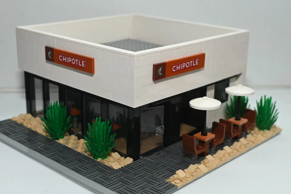 Custom Mexican Grill Restaurant City Custom Model Built compatible with LEGO® - Image 4 of 4