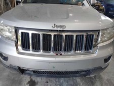 Grille Laredo Vin A 7th Digit Upper Chrome Fits 11-13 Grand Cherokee 3035196